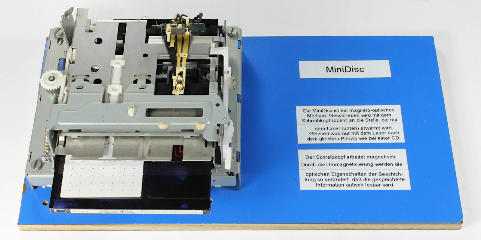 MiniDisc-Laufwerk als Anschauungsmodell